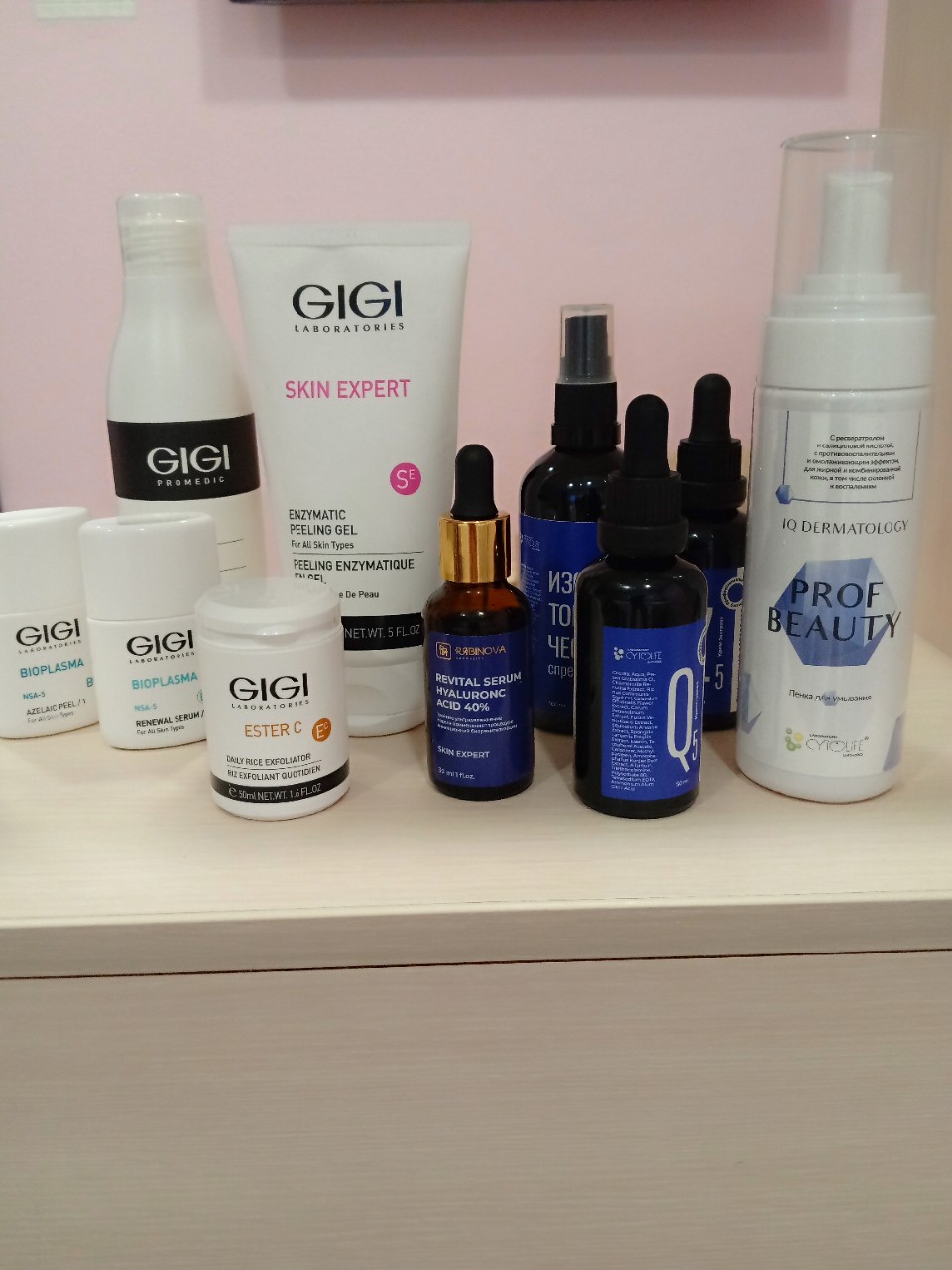 Работаю на косметике Gigi и Cytolife